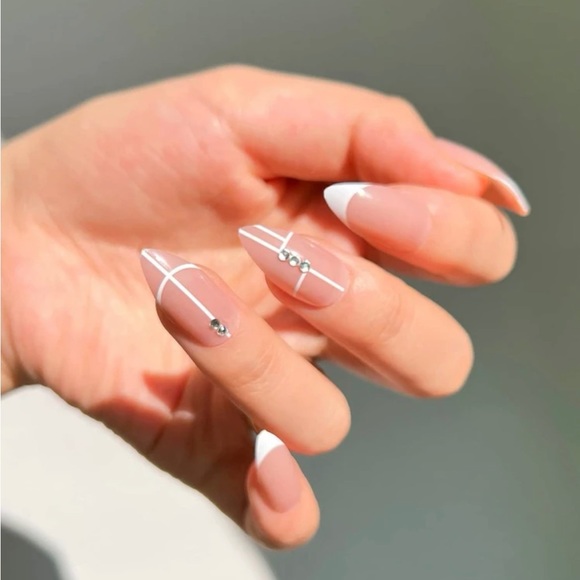 5 sets of Press On Nails - Picture 7 of 9